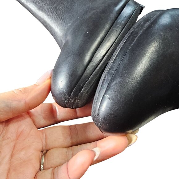 Black Leather Booties With Side Zipper & 4-Inch Heels By Via Spiga size 9 - Picture 5 of 10